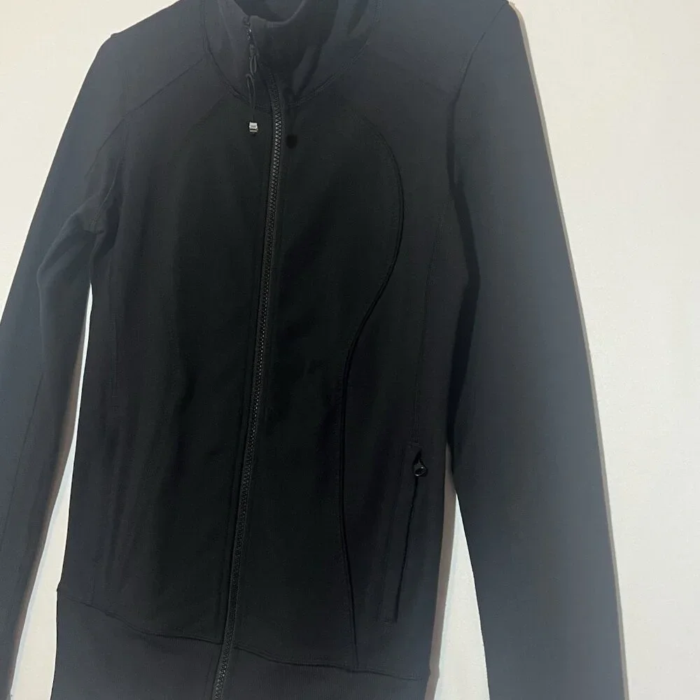 Lululemon Women Slim Fit Full Zip Black Track Jacket Turtle Neck Size 6 Pocket’s - Picture 10 of 11